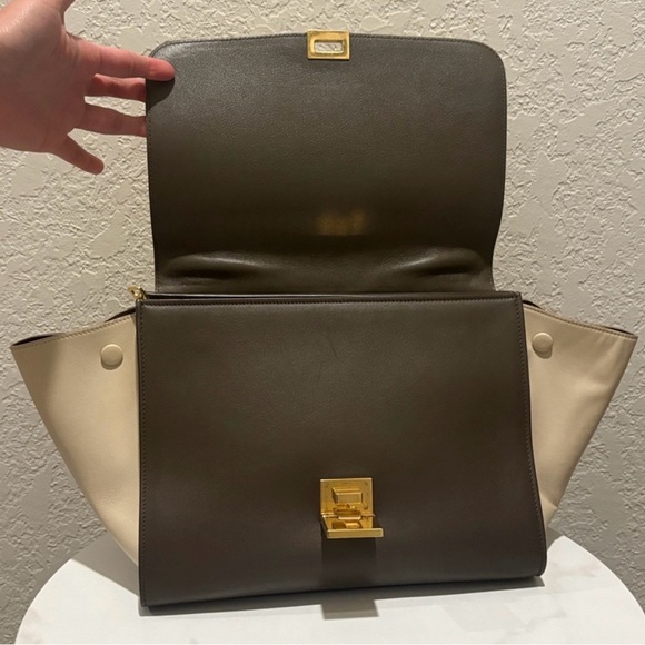 Celine Trapeze Leather Hand Bag - Picture 6 of 15